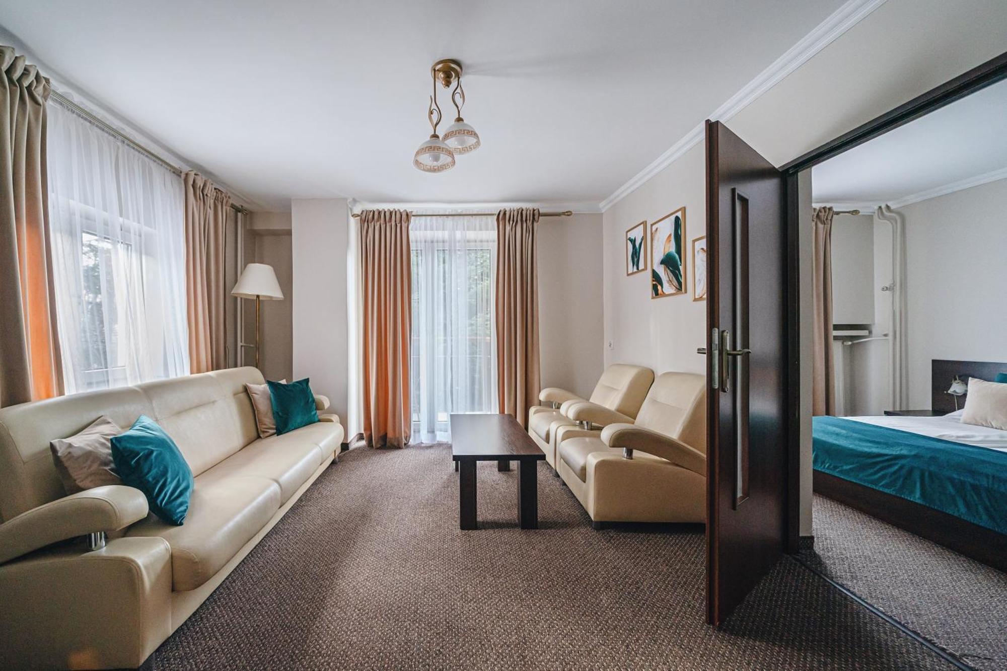Ow Jaskolka Hotel ซาโกปาเน ภายนอก รูปภาพ